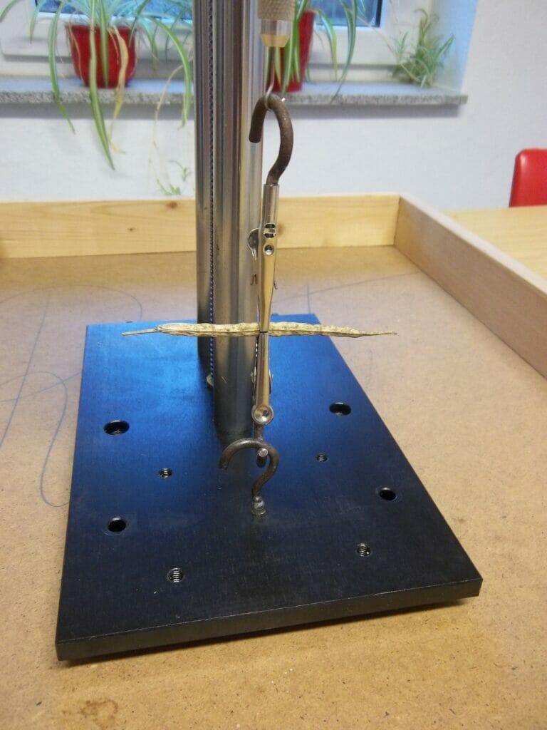 Pod shatter test equipment