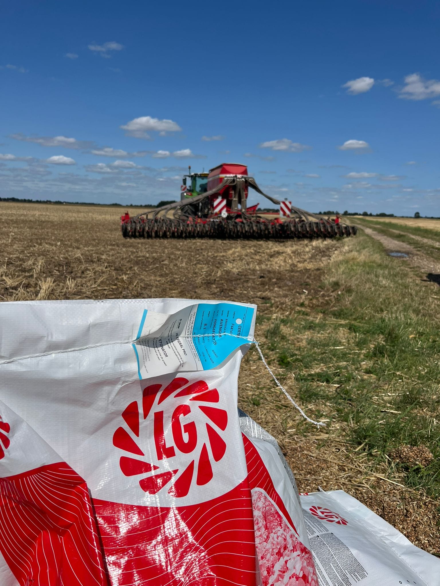 A Lincolnshire Farmer drilling LG Avenger
